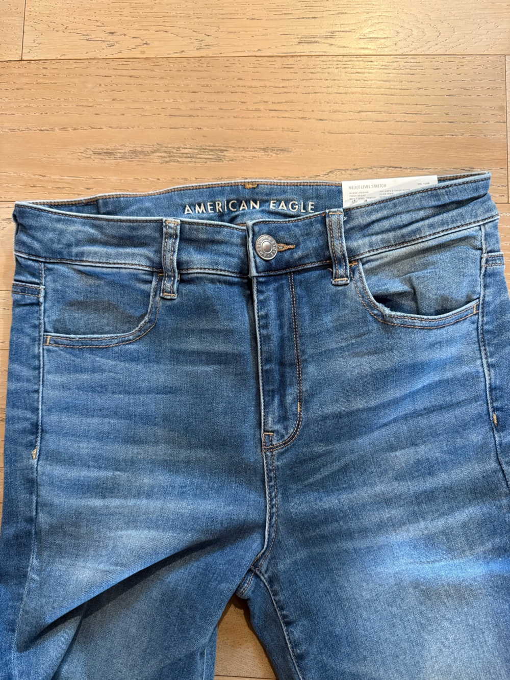 NWT American Eagle Outfitters Women’s Skinny Jeggings Jeans in Medium Blue - Picture 2 of 7